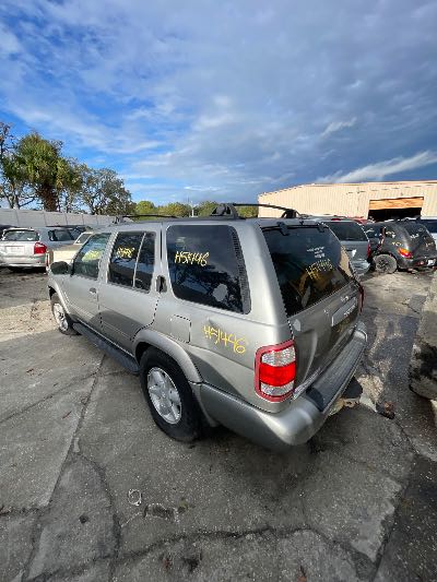 2001 Nissan Pathfinder Location - Imports - Row 22 - Stock # H51446