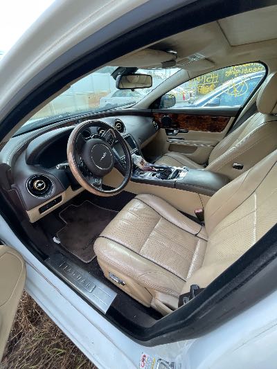 2013 Jaguar XJ-Series Location - Imports - Row 42 - Stock # H51448