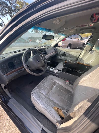 2003 Ford Crown Victoria Location - Ford - Row 29 - Stock # H51461