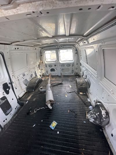 2006 Ford Econoline Location - Large Trucks & Vans - Row 15 - Stock # H51498