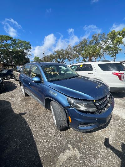 2017 Volkswagen Tiguan Location - Imports - Row 22 - Stock # H51493