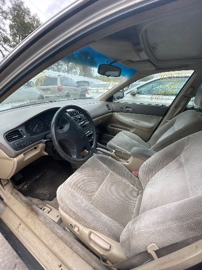 1995 Honda Accord Location - Imports - Row 23 - Stock # H51501