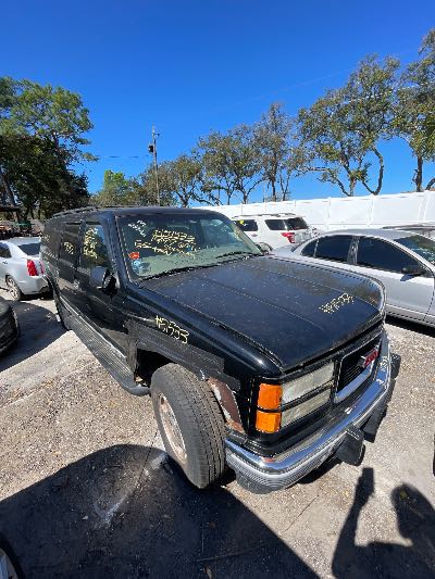 1999 GMC Suburban Location - Large Trucks & Vans - Row 16 - Stock # H51533