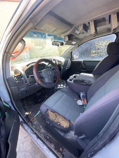 2005 Nissan Titan Location - Large Trucks & Vans - Row 17 - Stock # H51563