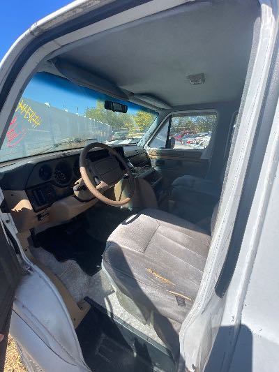 1997 Dodge Ram Van Location - Large Trucks & Vans - Row 17 - Stock # H51544