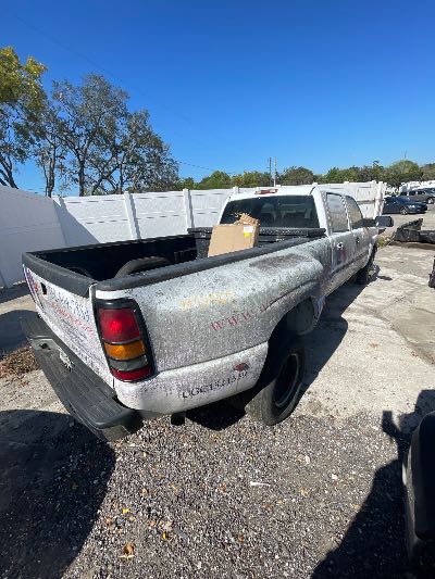 2004 Chevrolet Silverado 3500 Location - Imports - Row 999 - Stock # H51565