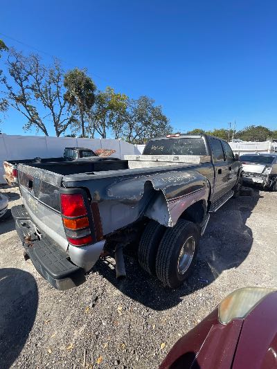 2003 Chevrolet Silverado 3500 Location - Imports - Row 999 - Stock # H51513