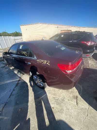 2012 Lincoln MKZ Location - Ford - Row 30 - Stock # H51582