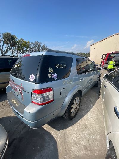 2008 Ford Taurus X Location - Ford - Row 30 - Stock # H51621