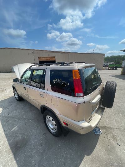 2000 Honda CR-V Location - Imports - Row 23 - Stock # H51577