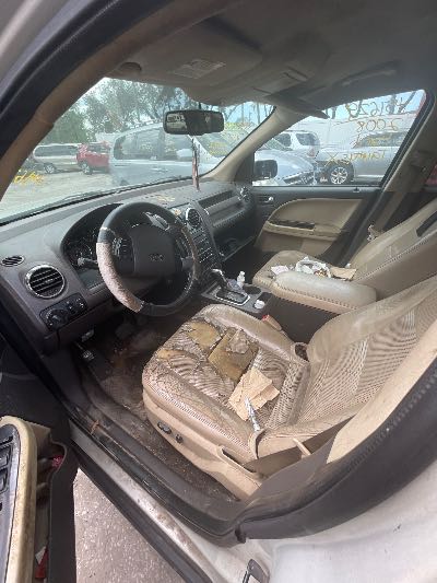 2008 Ford Taurus X Location - Ford - Row 31 - Stock # H51629