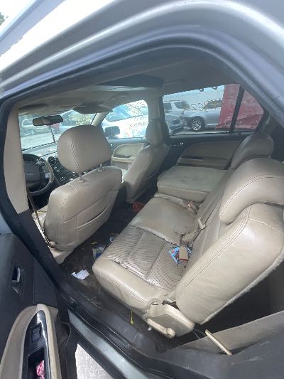 2008 Ford Taurus X Location - Ford - Row 31 - Stock # H51629