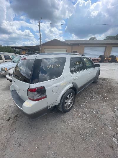 2008 Ford Taurus X Location - Ford - Row 31 - Stock # H51629