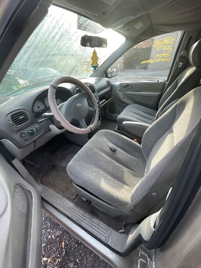 2005 Dodge Grand Caravan Location - Chrysler - Row 41 - Stock # H51626