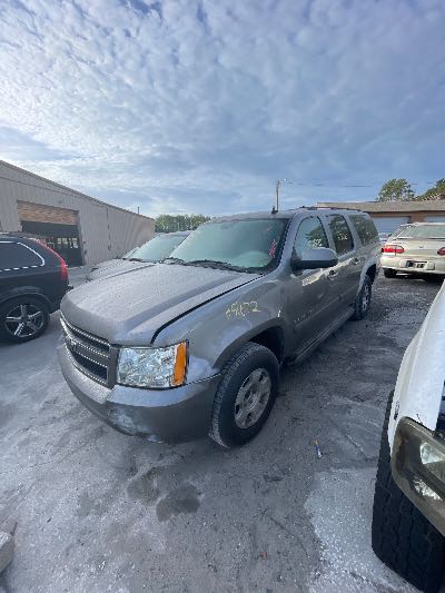 2008 Chevrolet Suburban Location - Large Trucks & Vans - Row 18 - Stock # H51672