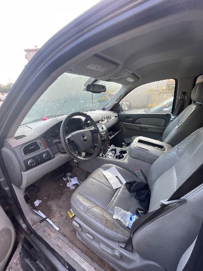 2008 Chevrolet Suburban Location - Large Trucks & Vans - Row 18 - Stock # H51672