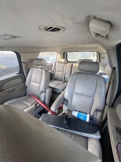 2008 Chevrolet Suburban Location - Large Trucks & Vans - Row 18 - Stock # H51672