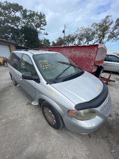 2003 Chrysler Voyager Location - Chrysler - Row 41 - Stock # H51669