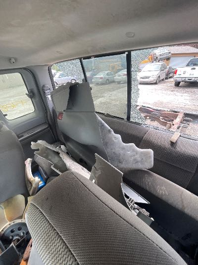 2006 Ford F-250 SD Location - Large Trucks & Vans - Row 18 - Stock # H51687