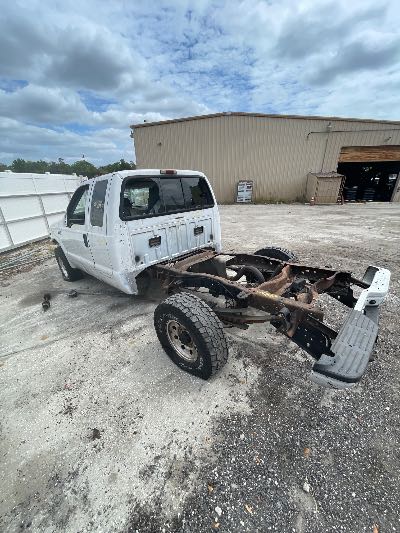 2006 Ford F-250 SD Location - Large Trucks & Vans - Row 18 - Stock # H51687