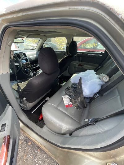 2006 Chrysler 300 Location - Chrysler - Row 43 - Stock # H51734