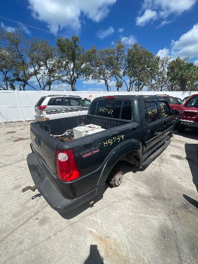 2003 Ford Explorer Sport Trac Location - Ford - Row 32 - Stock # H51739