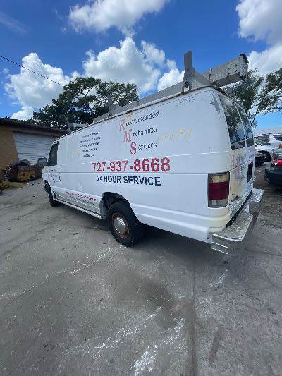 1993 Ford Econoline Location - Large Trucks & Vans - Row 20 - Stock # H51751