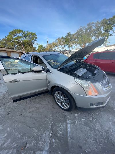 2010 Cadillac SRX Location - GM - Row 35 - Stock # H51718