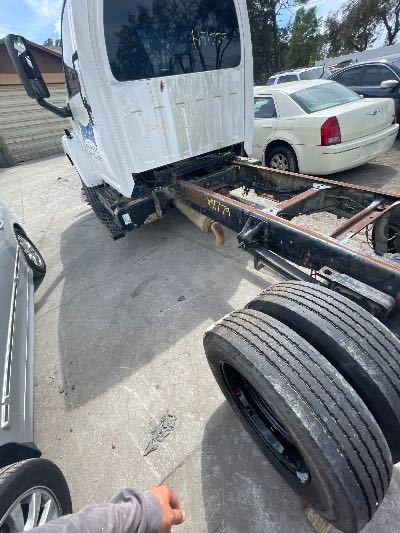 2004 GMC C6C042 Location - Large Trucks & Vans - Row 30 - Stock # H51779