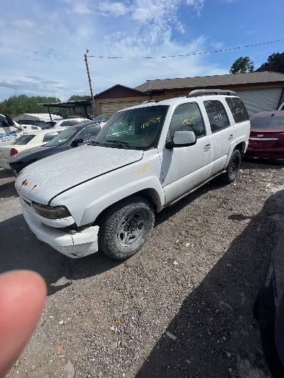 2002 Chevrolet Tahoe Location - Large Trucks & Vans - Row 21 - Stock # H51765