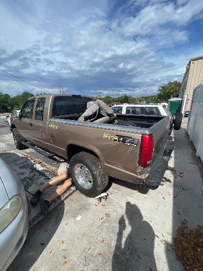 1995 Chevrolet C/K 1500 Location - Large Trucks & Vans - Row 22 - Stock # H51759