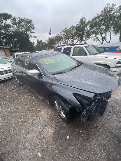 2015 Nissan Altima Location - Imports - Row 2 - Stock # H51782