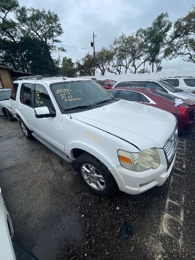 2010 Ford Explorer Location - Ford - Row 32 - Stock # H51785