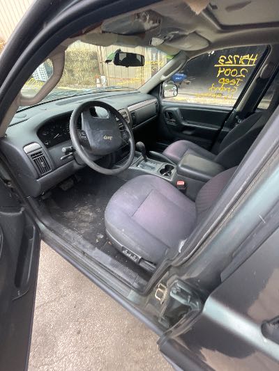 2004 Jeep Grand Cherokee Location - Chrysler - Row 43 - Stock # H51723