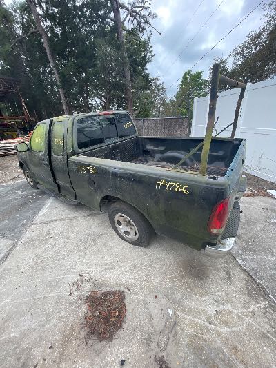 2003 Ford F-150 Location - Large Trucks & Vans - Row 24 - Stock # H51786