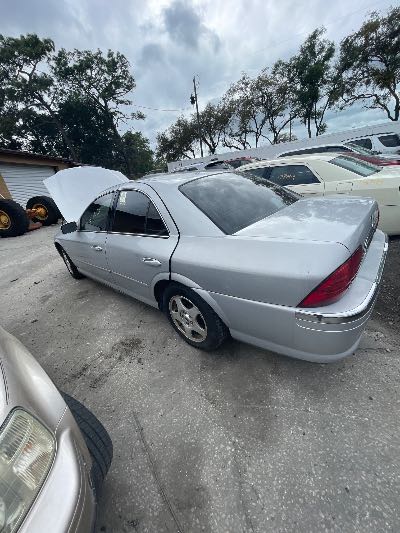 2000 Lincoln LS Location - Ford - Row 27 - Stock # H51724