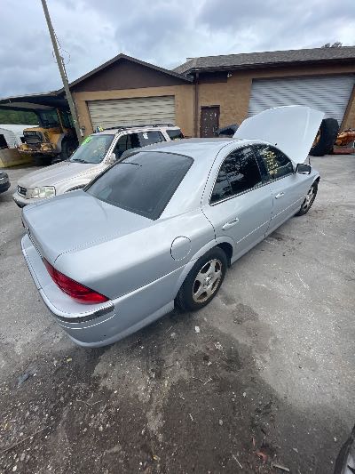 2000 Lincoln LS Location - Ford - Row 27 - Stock # H51724
