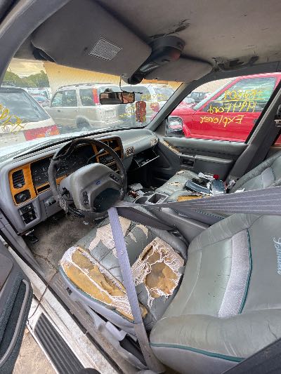 1994 Ford Explorer Location - Ford - Row 33 - Stock # H51809