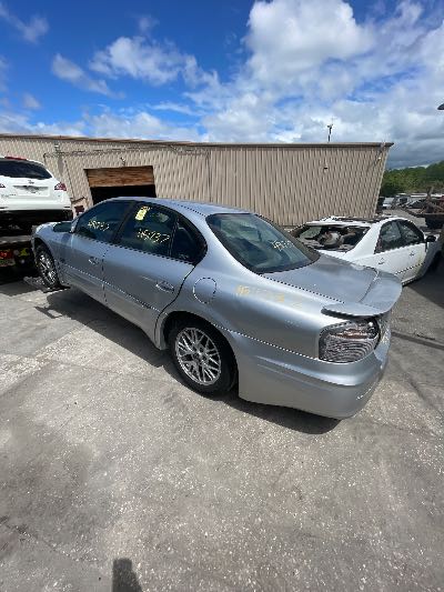 2001 Pontiac Bonneville Location - GM - Row 40 - Stock # H51737