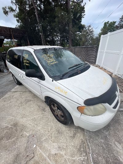 2005 Dodge Grand Caravan Location - Chrysler - Row 43 - Stock # H51818