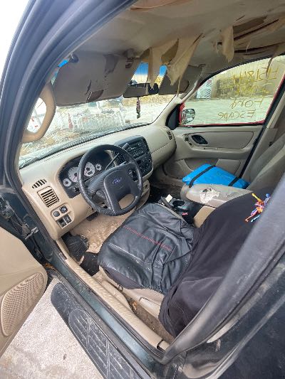 2004 Ford Escape Location - Ford - Row 32 - Stock # H51841