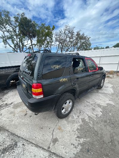 2004 Ford Escape Location - Ford - Row 32 - Stock # H51841