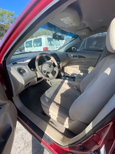 2014 Nissan Pathfinder Location - Imports - Row 6 - Stock # H51840