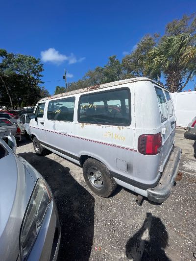 1997 Dodge Ram Wagon Location - Large Trucks & Vans - Row 22 - Stock # H51849