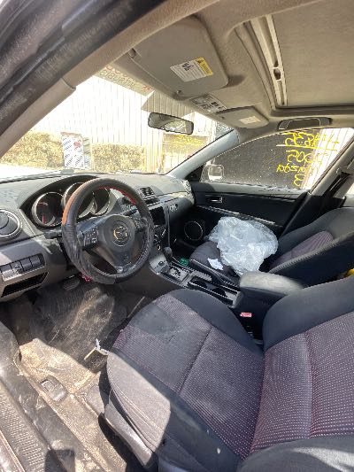 2005 Mazda MAZDA3 Location - Imports - Row 6 - Stock # H51835