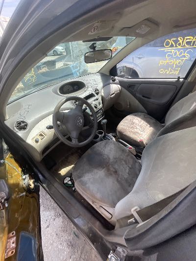 2005 Toyota Echo Location - Imports - Row 4 - Stock # H51870