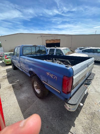 1995 Ford F-250 Location - Large Trucks & Vans - Row 25 - Stock # H51871