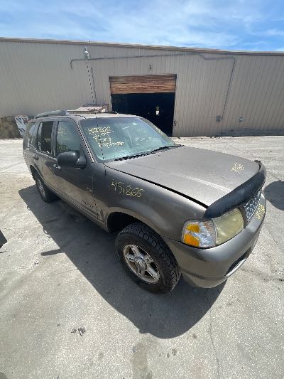 2005 Ford Explorer Location - Ford - Row 33 - Stock # H51866