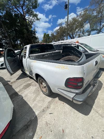 1999 Ford F-150 Location - Large Trucks & Vans - Row 22 - Stock # H51882
