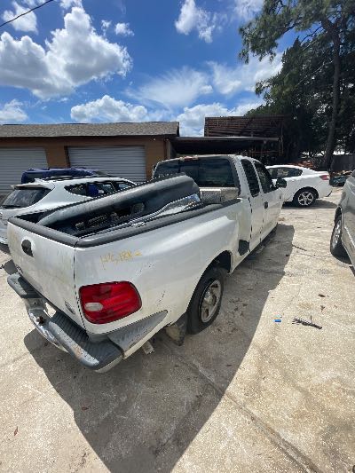 1999 Ford F-150 Location - Large Trucks & Vans - Row 22 - Stock # H51882